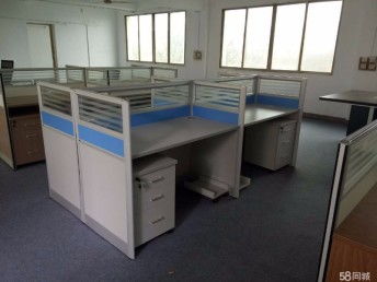 重慶辦公家具全攻略 從屏風(fēng)隔斷到班臺書柜，打造高效辦公空間